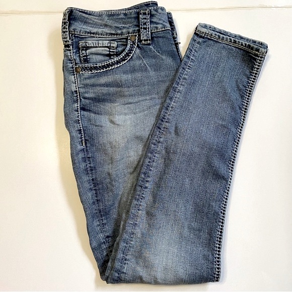 SILVER JEANS Suki Pioneer Flap Skinny Sequins & Studs Faded Medium Wash W28 L31 - Picture 2 of 16